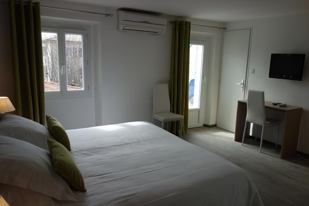 Hotel Le Prejoly Saint-Vallier-de-Thiey ภายนอก รูปภาพ