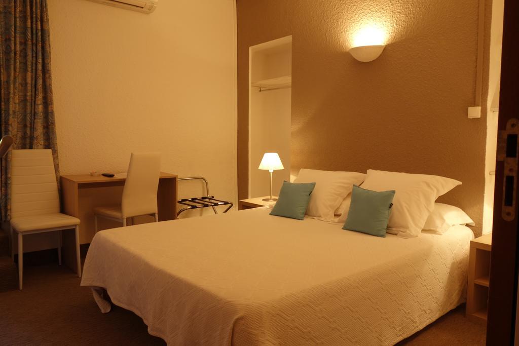 Hotel Le Prejoly Saint-Vallier-de-Thiey ภายนอก รูปภาพ