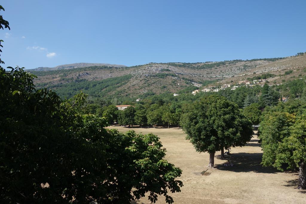 Hotel Le Prejoly Saint-Vallier-de-Thiey ภายนอก รูปภาพ
